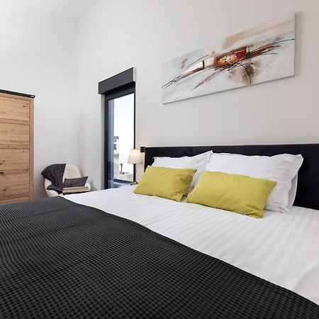 Luxury Villa Adria Apartments Krk Town Zewnętrze zdjęcie
