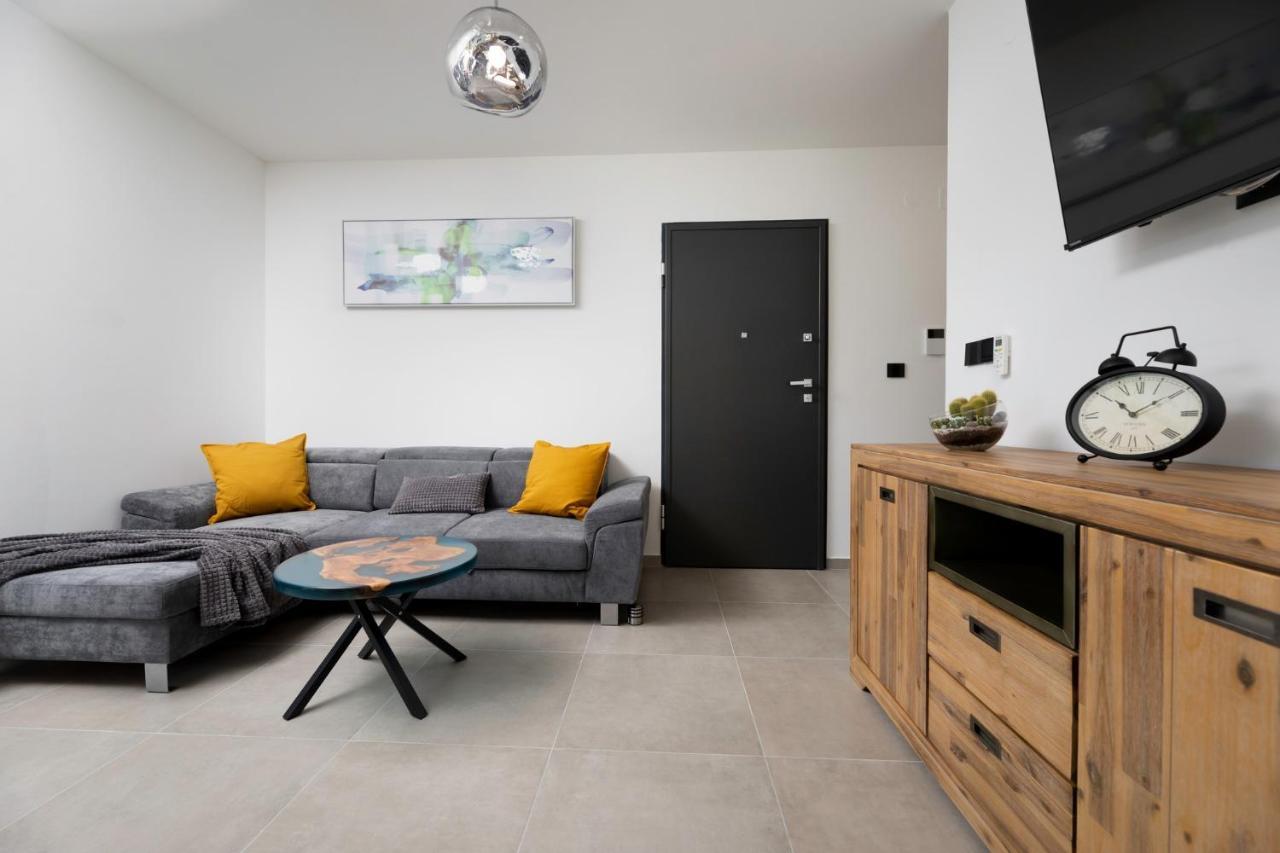Luxury Villa Adria Apartments Krk Town Zewnętrze zdjęcie