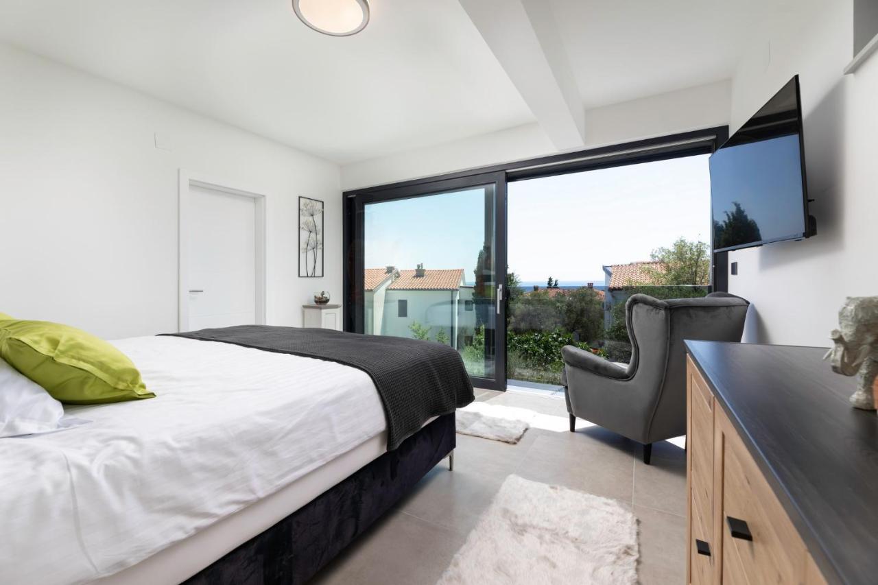 Luxury Villa Adria Apartments Krk Town Zewnętrze zdjęcie