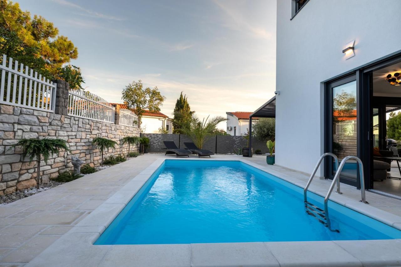 Luxury Villa Adria Apartments Krk Town Zewnętrze zdjęcie