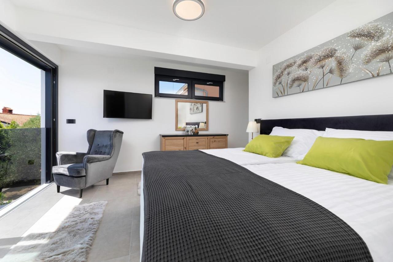 Luxury Villa Adria Apartments Krk Town Zewnętrze zdjęcie