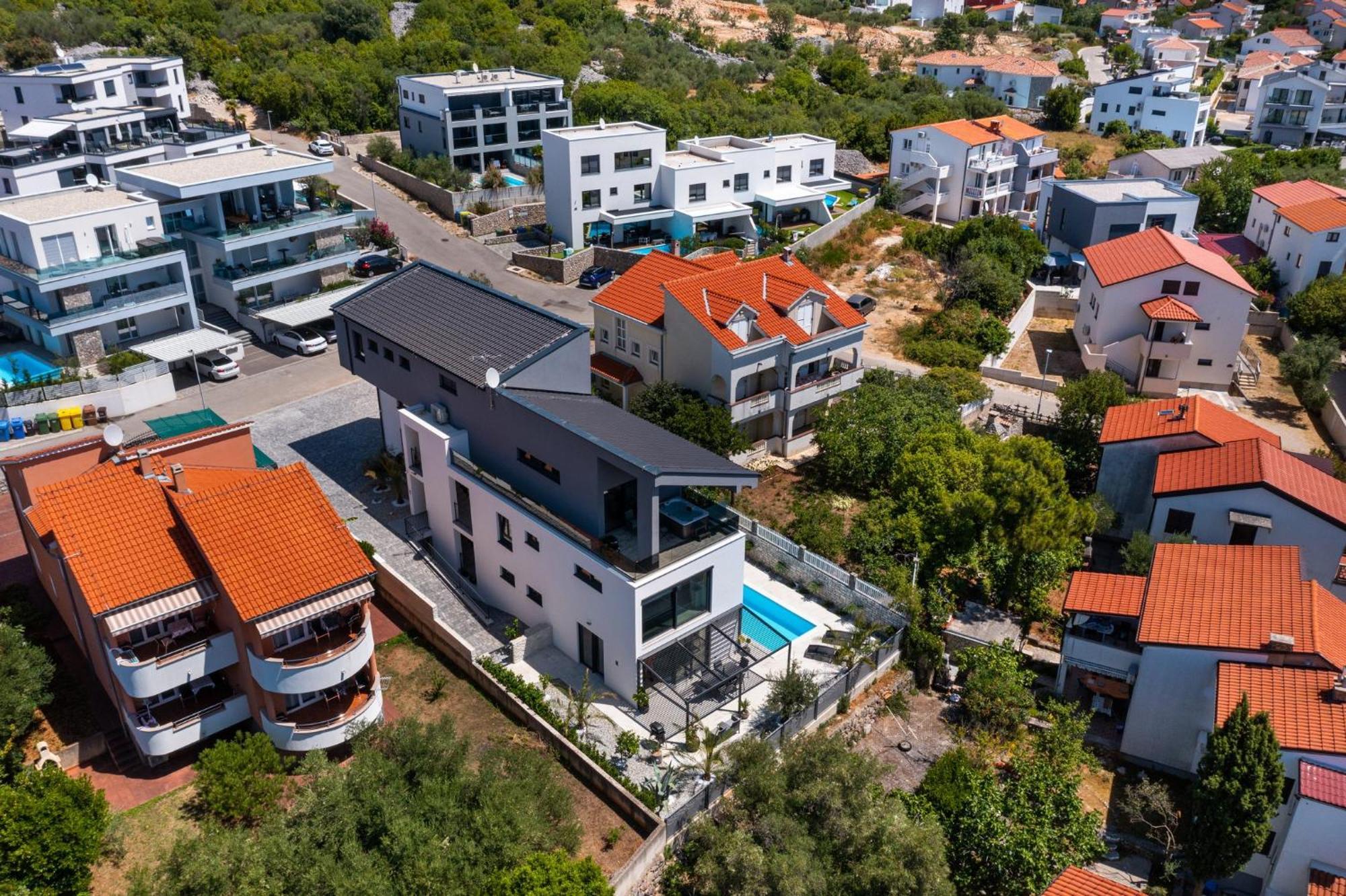 Luxury Villa Adria Apartments Krk Town Zewnętrze zdjęcie